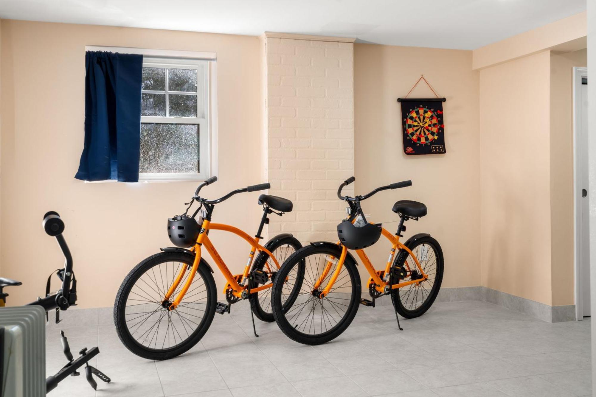 Hot Tub, Electric Bikes, Solo Stove, Projector, Smores Марблхед Экстерьер фото